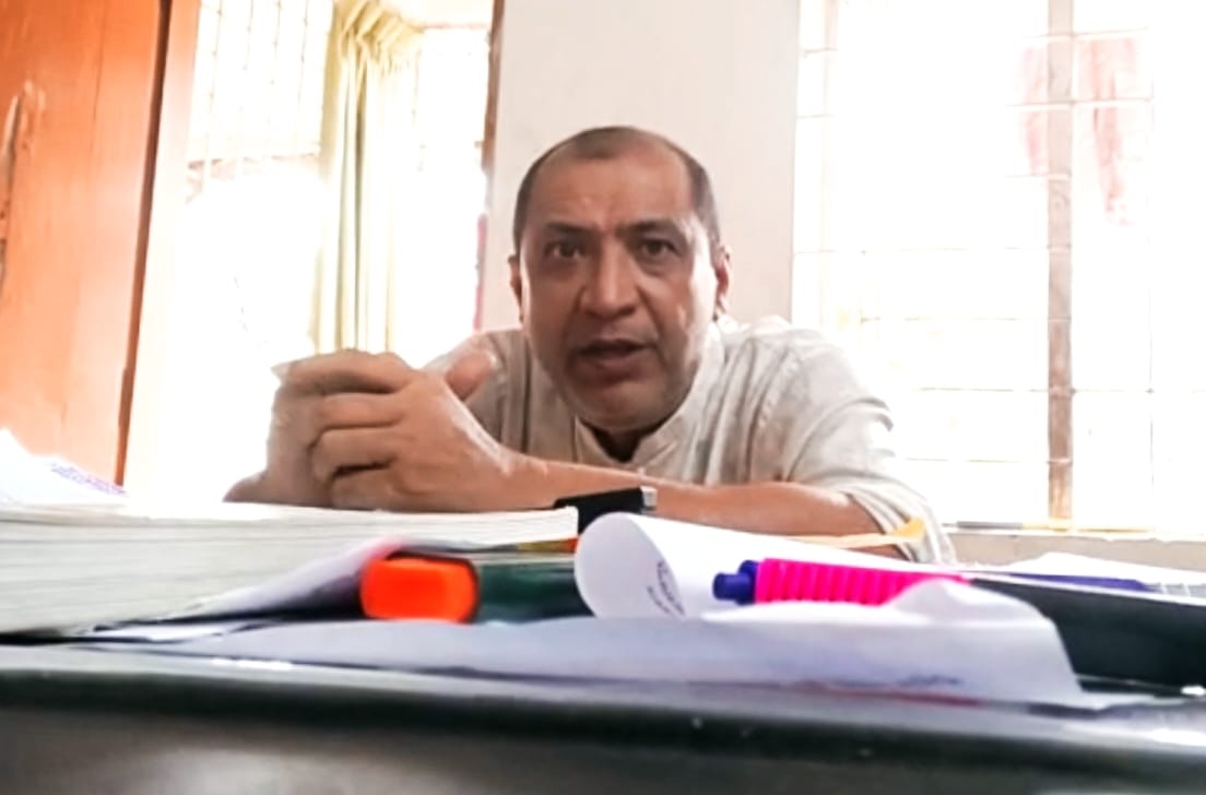 স্বরূপকাঠিতে ৬ আগষ্ট থেকে অফিসে আসেননা পল্লী বিদ্যুৎ অফিসের ডি,জি,এম