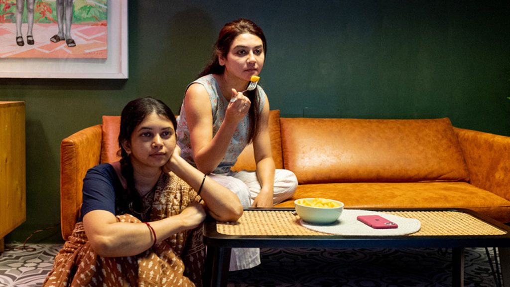 মুক্তির পথে আটকে পড়া দুই নারীর গল্প