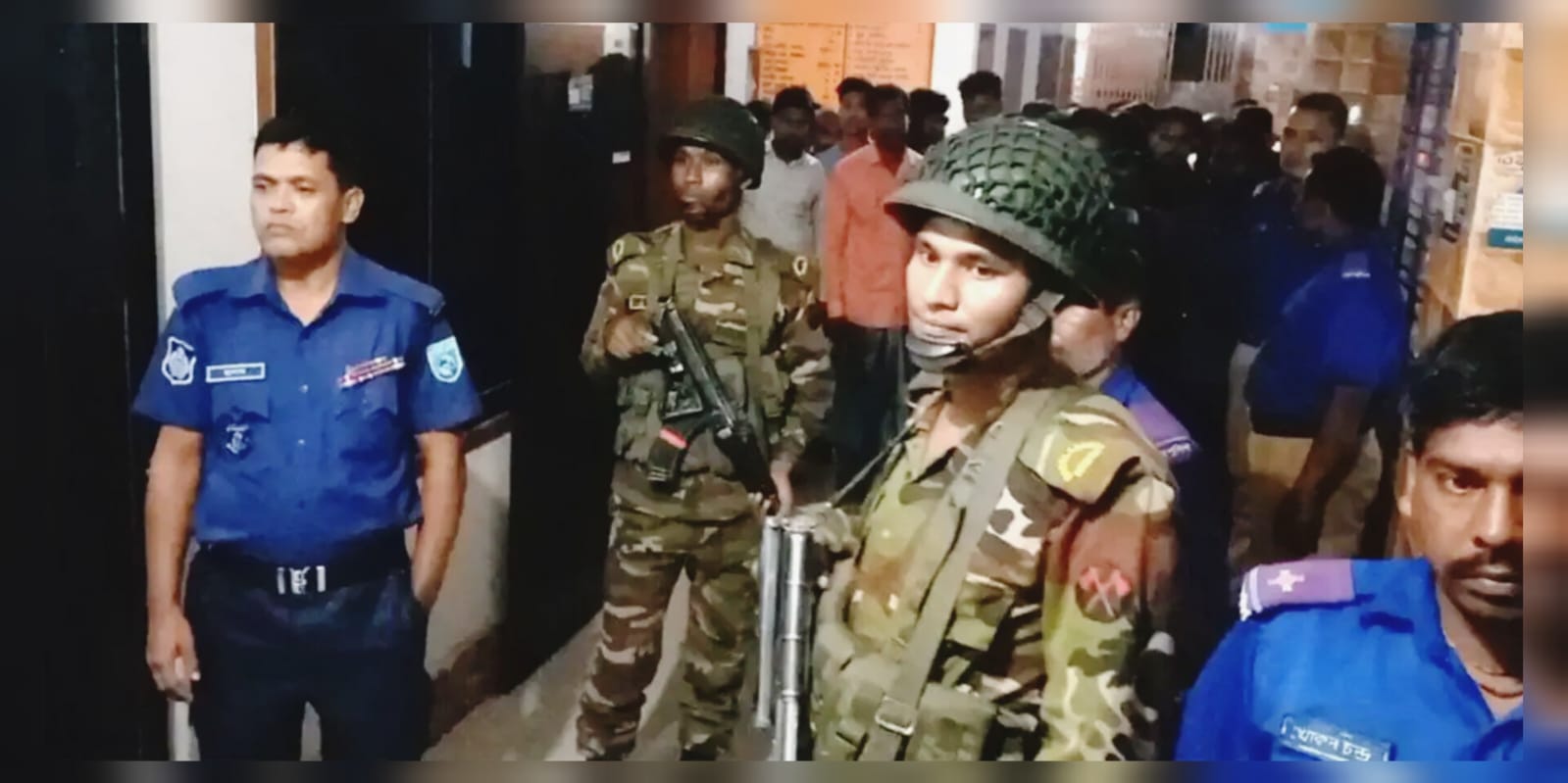 পঞ্চগড়ে টাকার বিনিময়ে সরকারি চাল বিতরণ, সকল ইউপি সদস্য আটক