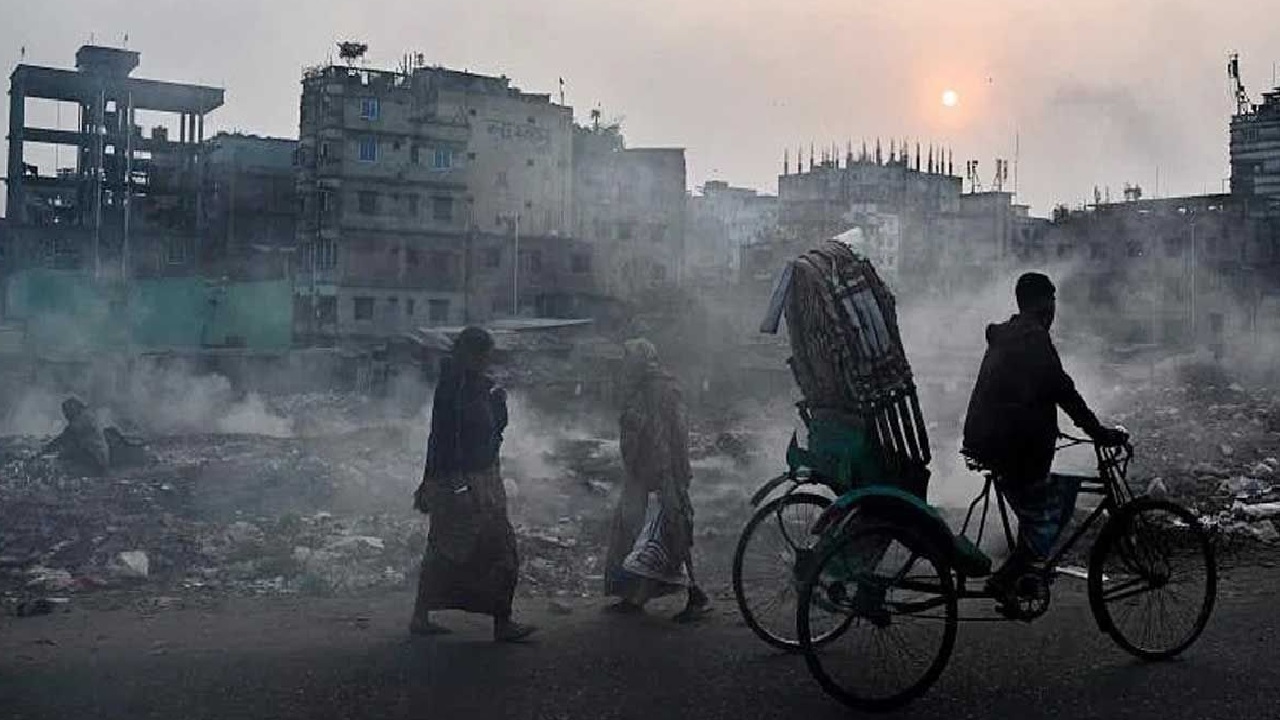 দূষিত শহরের তালিকায় সপ্তম স্থানে ঢাকা
