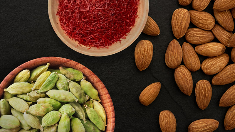 কেশর-এলাচ চা পানের উপকারী নানাদিক
