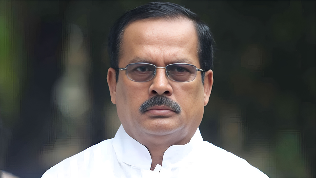 জাহাঙ্গীর কবির নানকসহ ১১ জনের দেশত্যাগে নিষেধাজ্ঞা