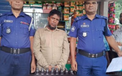 দেবীগঞ্জে ৩৩ বোতল ফেনসিডিলসহ আটক মাদক ব্যবসায়ী