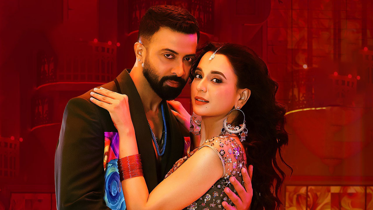 ‘লিচুর বাগানে’ নেচে-গেয়ে হেটার্সদের মুখ বন্ধ করলেন সাবিলা