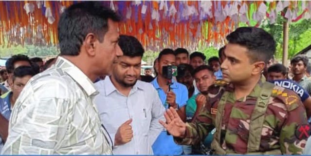 পঞ্চগড়ের পশু হাটে অতিরিক্ত টোল আদায়: সেনাবাহিনীর অভিযানে ইজারাদারকে এক লাখ টাকা জরিমানা