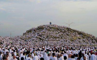 আরাফাতের ময়দানে হাজিদের তাঁবুতে থাকার আহ্বান