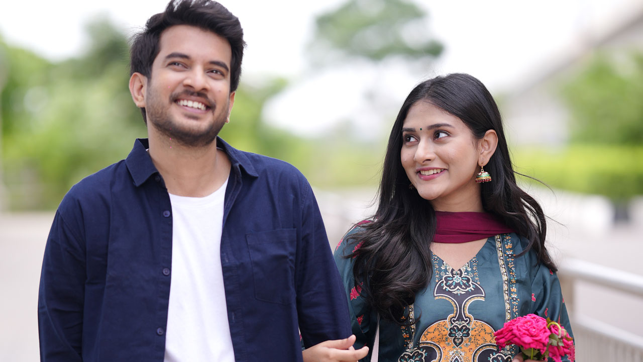 এবার পার্থ শেখের সঙ্গে জুটি বাধলেন মালাইকা