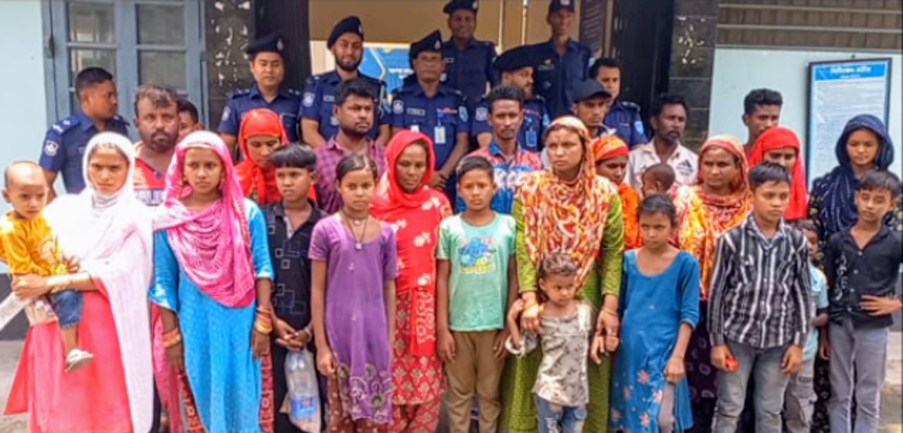 বিএসএফ-এর বিতর্কিত পদক্ষেপ: পঞ্চগড় সীমান্তে ২৬ জনকে পুশইন