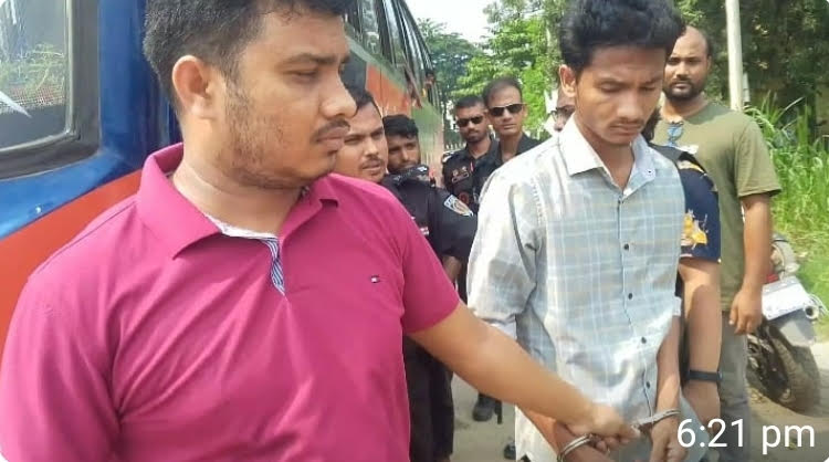 মাগুরায় বাস তল্লাশিতে ইয়াবাসহ যাত্রী আটক, র‌্যাব-৬ এর অভিযান