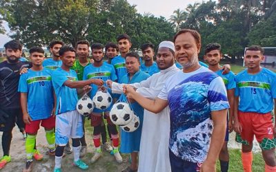 শহীদ ইয়ামিন ফাউন্ডেশন কুমারখালী শাখার উদ্যোগে ফুটবল বিতরণ ও ইসলামী নসিহা প্রদান