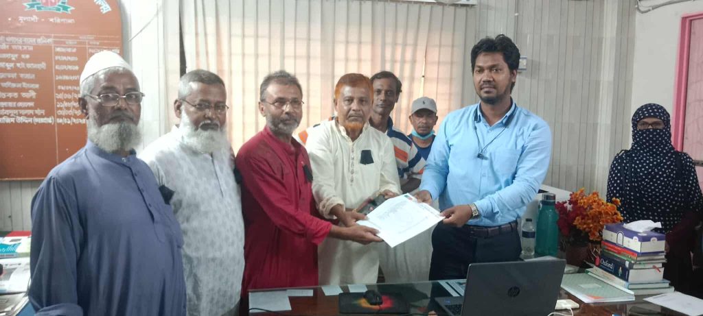 মুলাদীতে উপজেলা নির্বাচন অফিসারের সাথে আম জনগন পার্টির শুভেচ্ছা বিনিময়