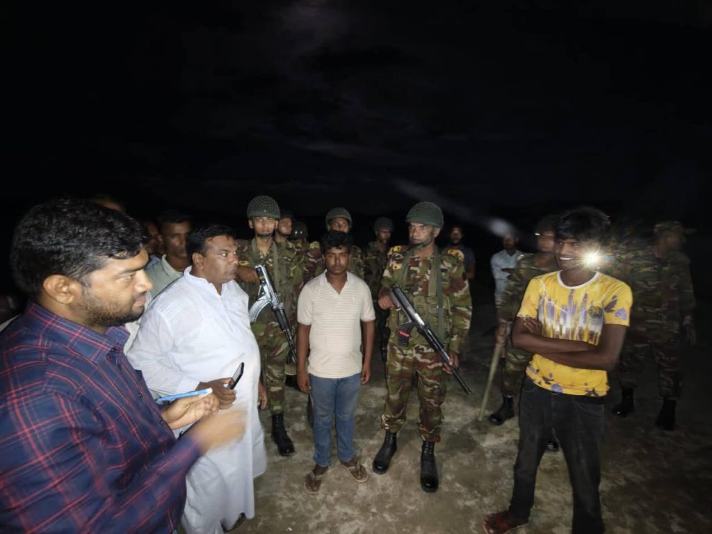 পঞ্চগড়ে করতোয়া নদীতে অবৈধ বালু উত্তোলন: ২ লাখ টাকা জরিমানা