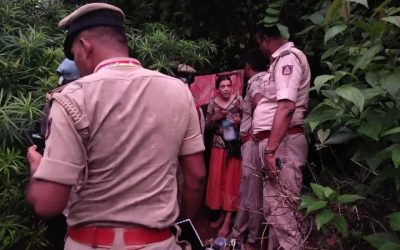 ভারতের গুহায় রুশ মা ও দুই কন্যার জীবন, ঘনিয়ে উঠছে রহস্য কীভাবে বা কতদিন তারা সেখানে ছিলেন, তা নিয়ে স্পষ্ট কোনো তথ্য এখনো পাওয়া যায়নি।