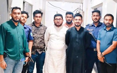 আওয়ামীলীগের সাবেক চেয়ারম্যান ও ছেলে ছাত্রলীগ নেতা অবশেষে নগর থেকে গ্রেফতার