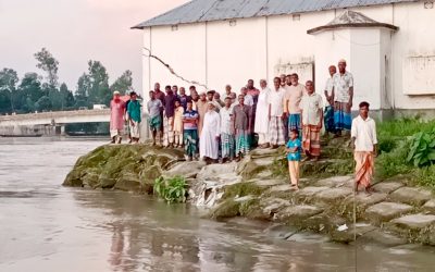 দেওয়ানগঞ্জে ব্রহ্মপুত্র নদের ভাঙ্গনে ঝালোরচর বাজারে বিভিন্ন স্থাপনা হুমকির মুখে