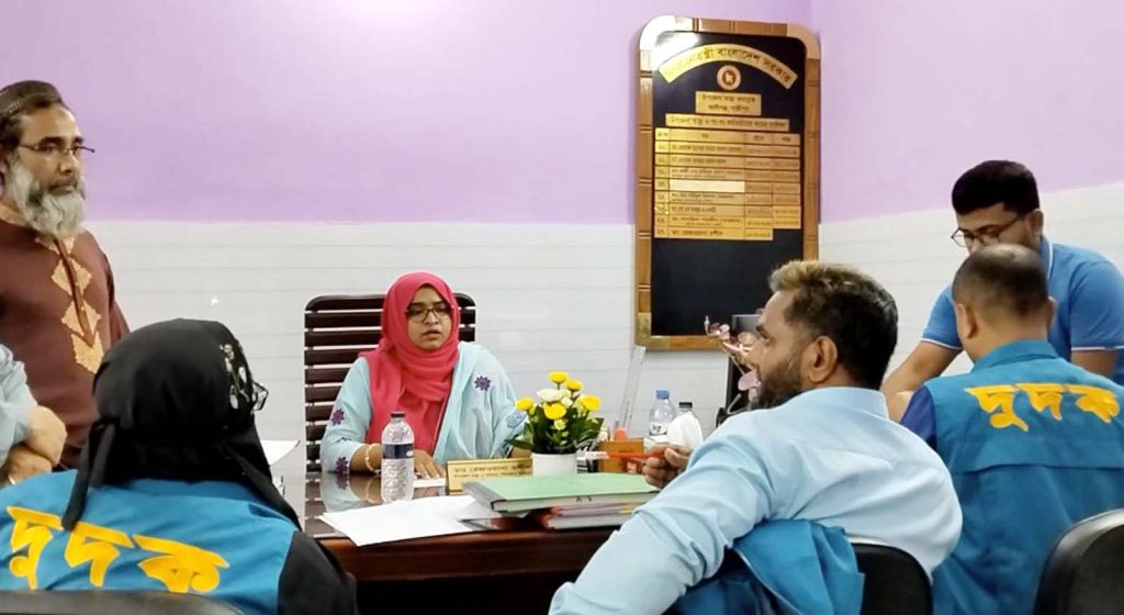 কালীগঞ্জ উপজেলা স্বাস্থ্য কমপ্লেক্সে দুদকের অভিযান