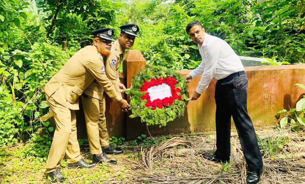 কালকিনিতে জুলাই শহীদদের প্রতি উপজেলা প্রশাসনের শ্রদ্ধা নিবেদন