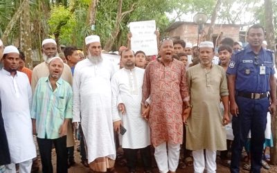কাজিরহাটে মাদক সম্রাট রোমানের বিরুদ্ধে এলাকাবাসীর বিক্ষোভ মিছিল