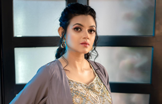 ‘আঁকা’তে কেন্দ্রীয় চরিত্রে নাবিলা