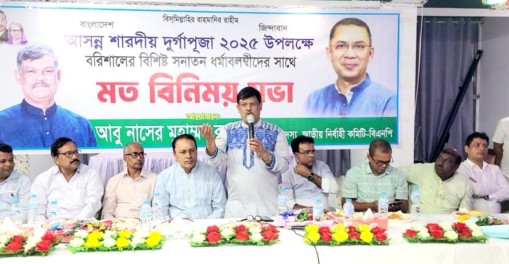 বরিশাল ৫ আসনের প্রতিটি মন্দিরে তারেক রহমানের শুভেচ্ছা ও অনুদান পৌছে দিলেন বিএনপি নেতা রহমাতুল্লাহ