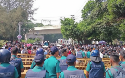শিক্ষা ভবন প্রাঙ্গণে সাত কলেজের শিক্ষার্থীদের প্রতিবাদ সমাবেশ