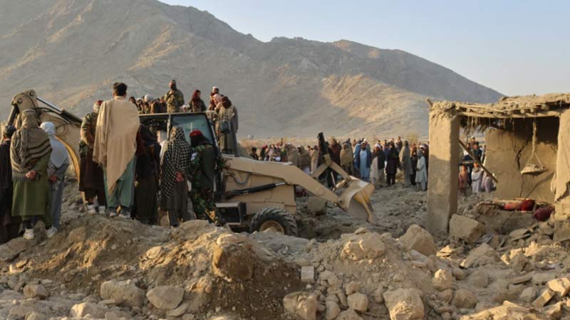 আফগান সীমান্তে বিমান হামলায় অন্তত ৭০ যোদ্ধা নিহত