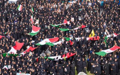 ইরানে বিদ্যালয়ে হামলায় ১৬৫ নিহতের গণজানাজা অনুষ্ঠিত