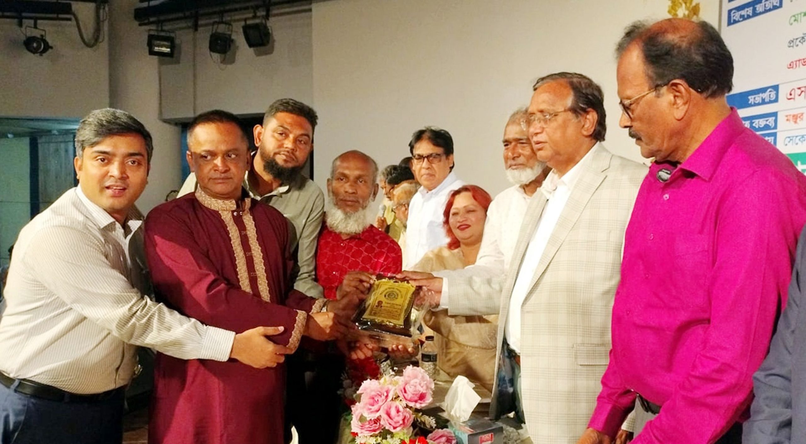 বর্ণাঢ্য আয়োজনে আরজেএফ’র ১৯তম প্রতিষ্ঠাবার্ষিকী পালিত