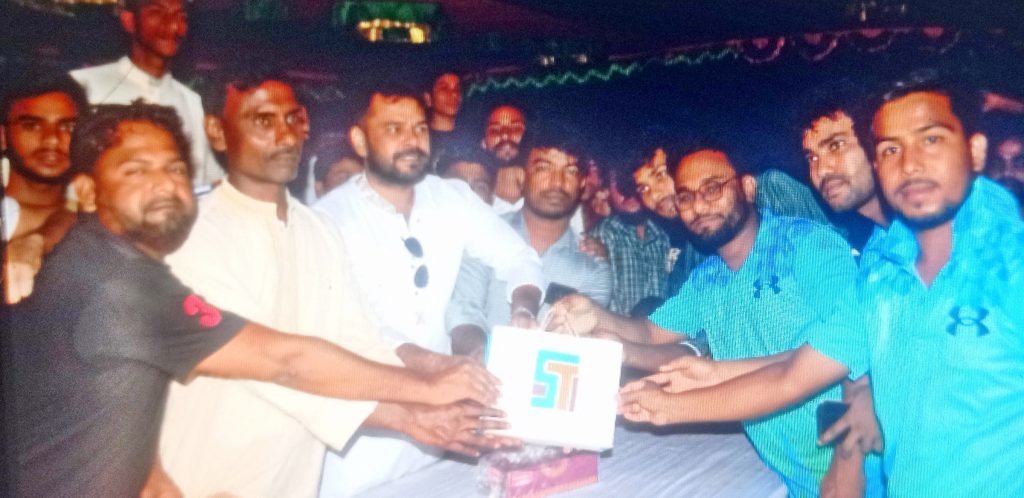 ইসলামপুরে ফাইনাল ফুটবল খেলা বিবাহিত গর্জন বনাম অবিবাহিত বিসর্জন