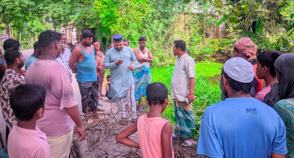 মানবিক কর্মকাণ্ডে আলোচনায় সম্ভাব্য চেয়ারম্যান প্রার্থী আহাম্মেদ শুভ