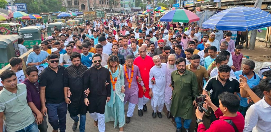 দেবিদ্বারে নবগঠিত বিএনপির আহ্বায়ক কমিটিকে স্বাগত জানিয়ে আনন্দ মিছিল ও আলোচনা সভা