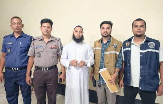 মসজিদের ইমাম স্ত্রীকে হত্যার পর আত্মহত্যা সাজানোর চেষ্টা ঘটনার ২৪ ঘন্টা পর স্বামী গ্রেফতার 