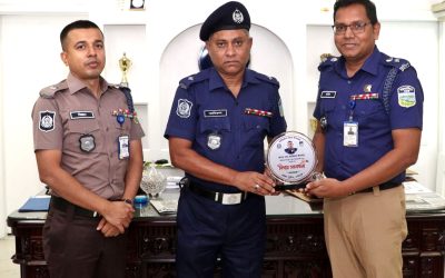 ঝিনাইগাতী থানার ভারপ্রাপ্ত কর্মকর্তা (ওসি) মোহাম্মদ আমিরুল ইসলামের বিদায় সংবর্ধনা
