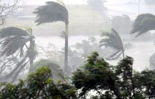 দুপুর ১টার মধ্যে সাত জেলায় বৃষ্টির আভাস, নদীবন্দরে সতর্কতা