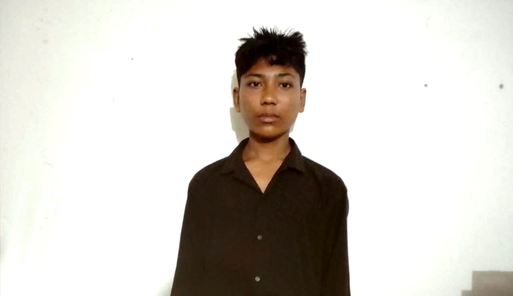 লামার সরইয়ে পুলিশের বিশেষ অভিযানে ২০ পিস ইয়াবাসহ ১ যুবক আটক