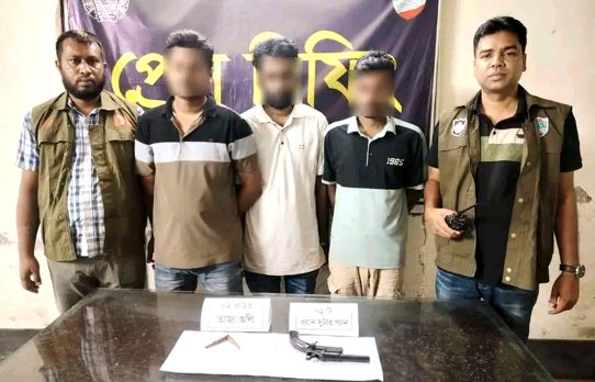 অভয়নগরে ওয়ান শুটারগান-গুলিসহ চিহ্নিত ৩ সন্ত্রাসী গ্রেপ্তার