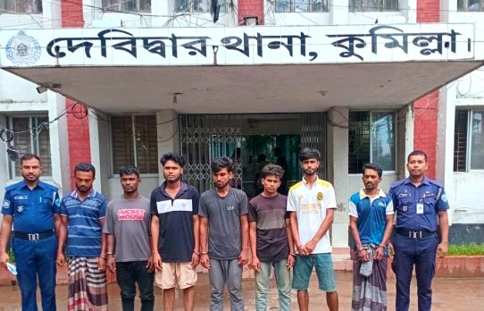 দেবিদ্বারে পুলিশের বিশেষ অভিযান: মাদকসহ গ্রেপ্তার ৮, সাজা ৭ জনের