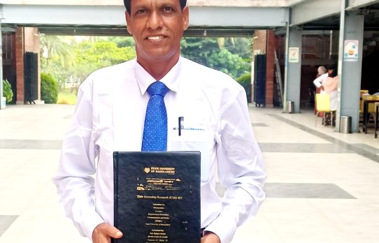 বয়সকে হার মানিয়ে ৫৯-এ অনার্স পাস, বেলায়েত শেখের অনন্য দৃষ্টান্ত