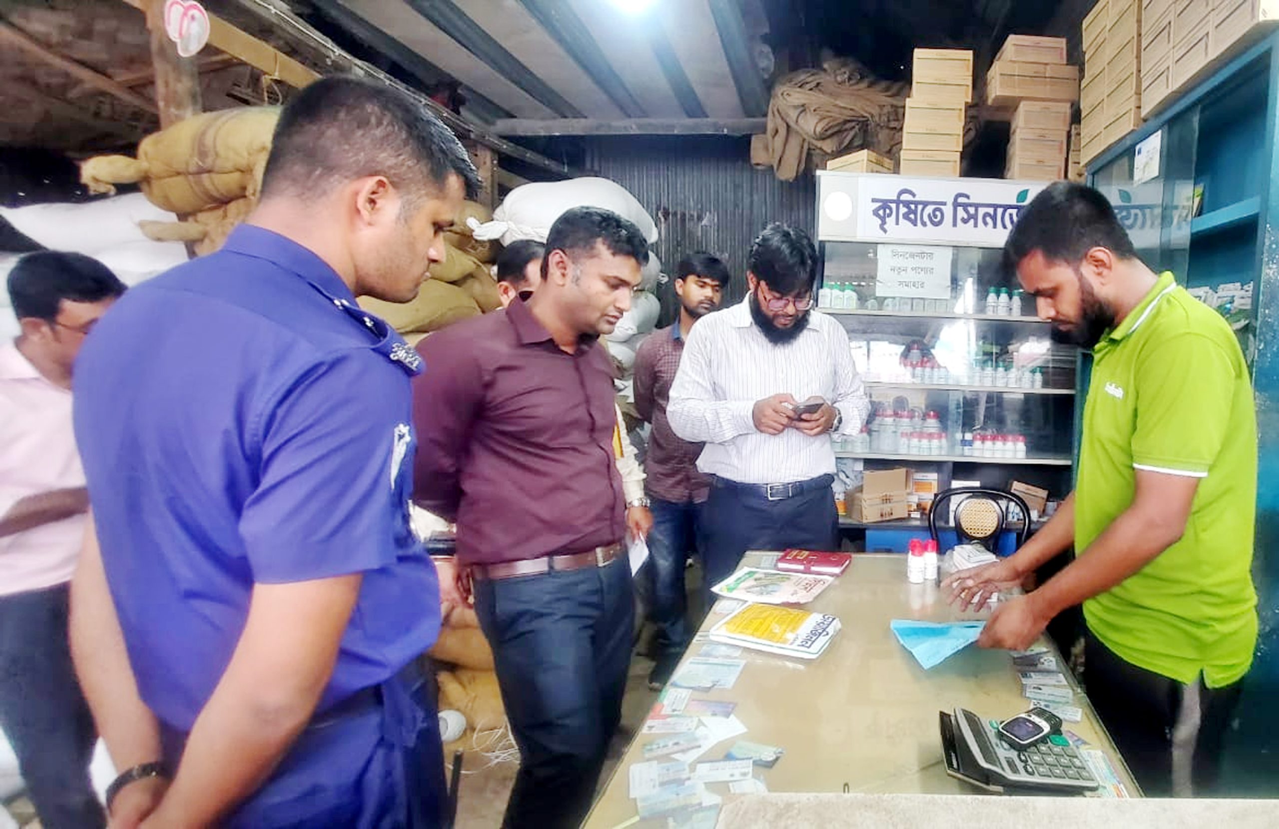 মুলাদীতে সার সরবরাহ স্বাভাবিক রাখা এবং ন্যায্য মূল্য নিশ্চিত করার লক্ষ্যে মনিটরিং অব্যাহত