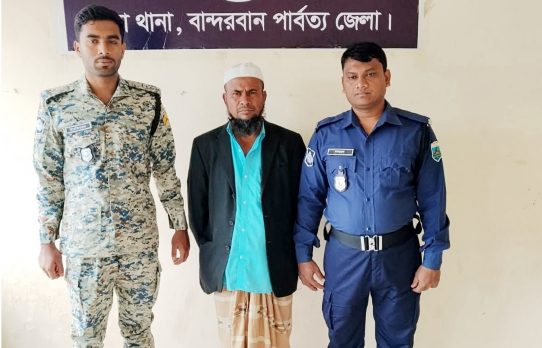 লামার সরইয়ে আদালতের শর্ত ভঙ্গ করে বাদীর জমি জবর দখলের অভিযোগ আসামি আবু সৈয়দ গং এর বিরুদ্ধে