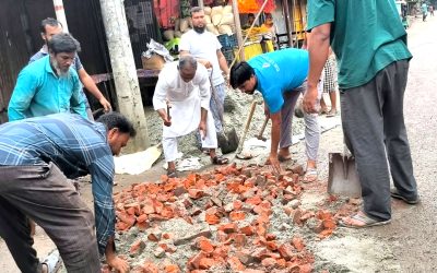 রামগতিতে নিজস্ব উদ্যোগে সড়ক সংস্কার, আশ্রম বাজার সড়কে কাজ করলেন মেয়র প্রার্থী আবুল খায়ের