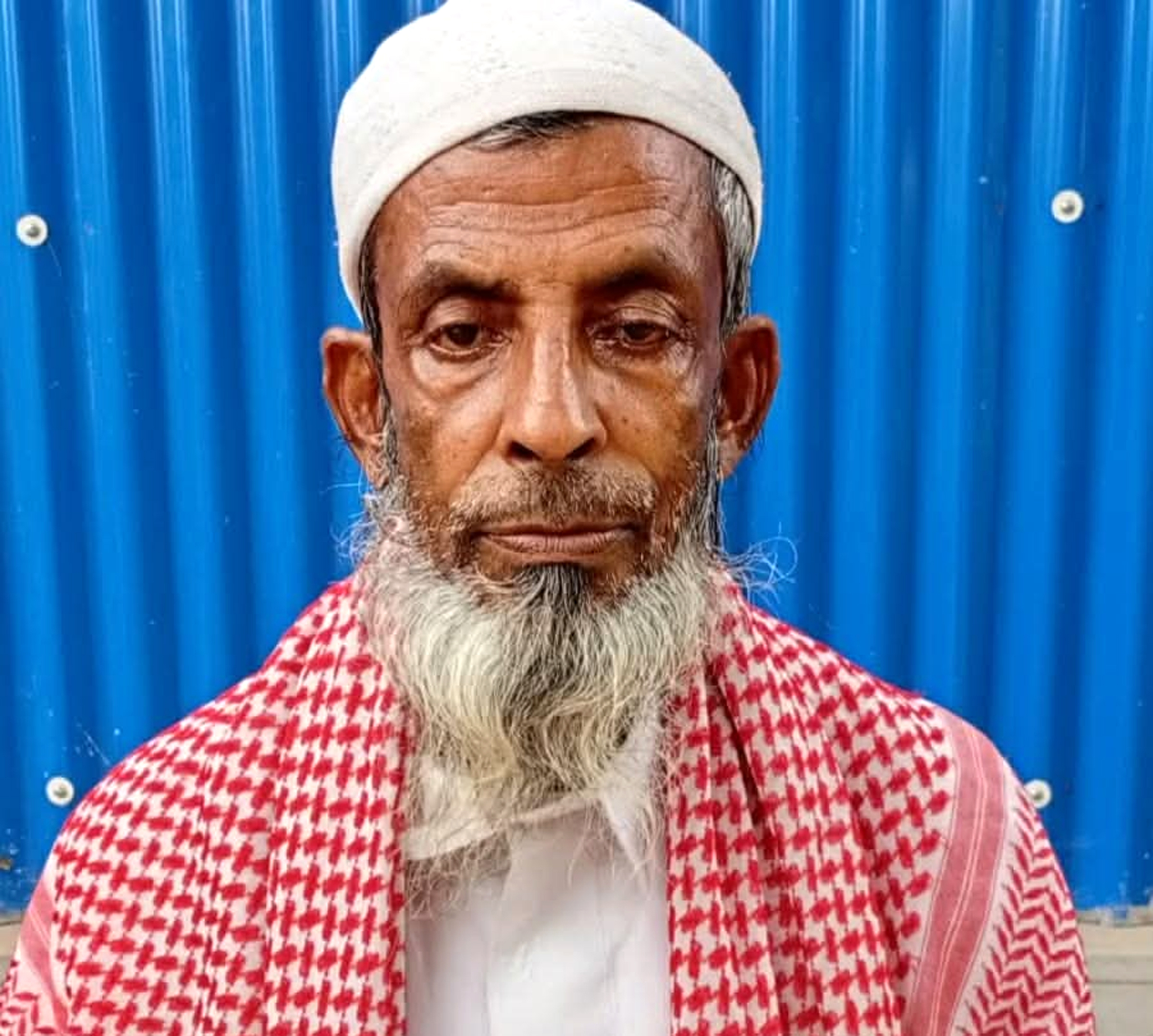বিনা পারিশ্রমিকে এক যুগ ধরে আজান দিচ্ছেন সখিপুরের হোসেন আলী