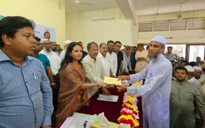সিংড়ায় দুস্থ-অসহায়দের মাঝে সমাজকল্যাণ মন্ত্রণালয়ের অনুদানের চেক বিতরণ