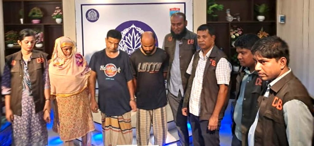 মাগুরায় ৮ হাজার ইয়াবা নারীসহ তিনজন আটক